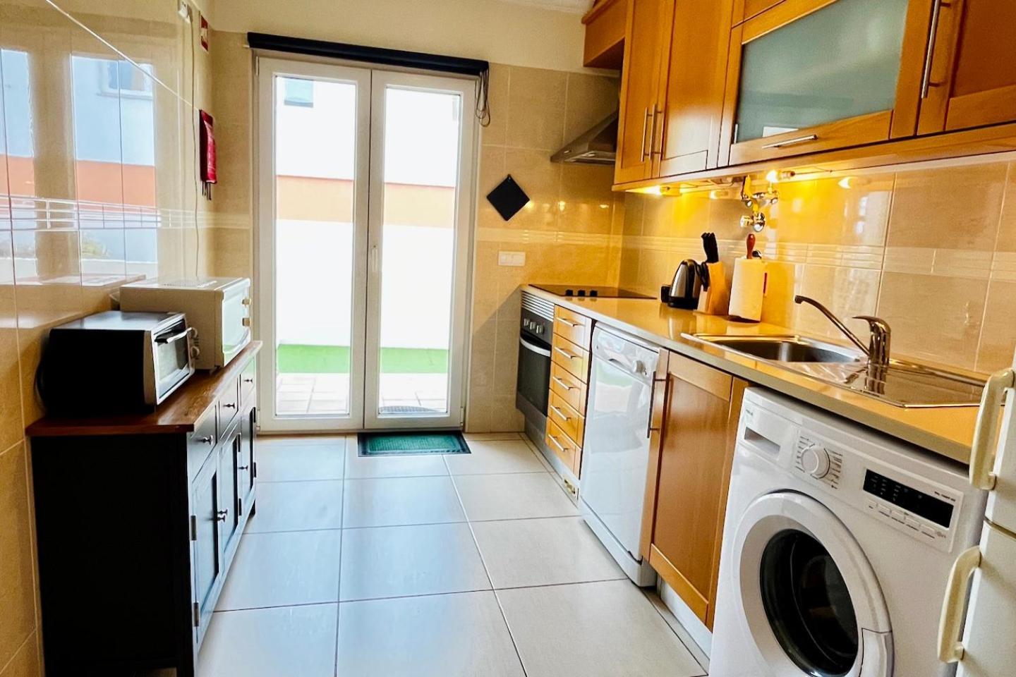 Marta Apartment - Balcony, Patio, Pool Ferrel  Luaran gambar